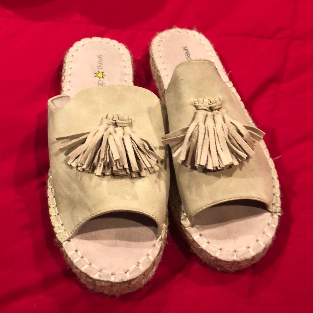 Espadrille sandals